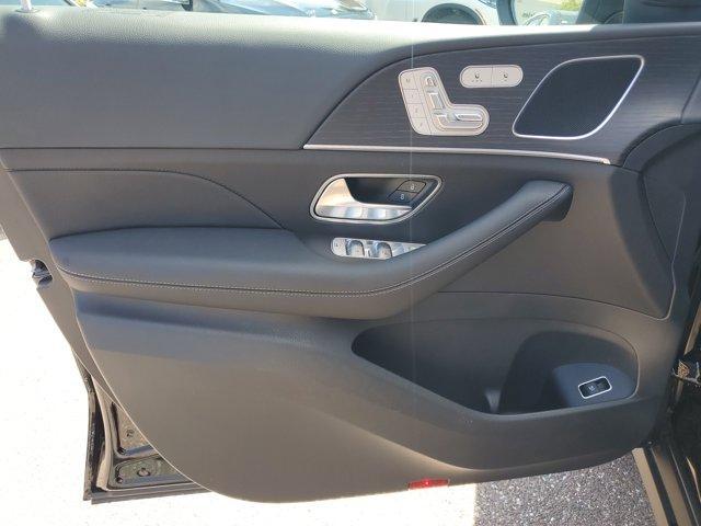 used 2025 Mercedes-Benz GLE 450 car, priced at $70,205