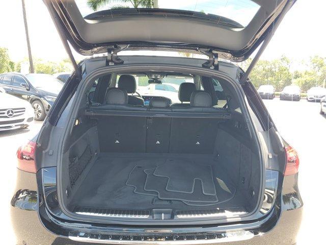 used 2025 Mercedes-Benz GLE 450 car, priced at $70,205