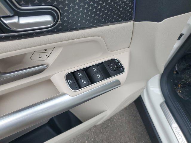 new 2025 Mercedes-Benz GLA 250 car, priced at $45,845