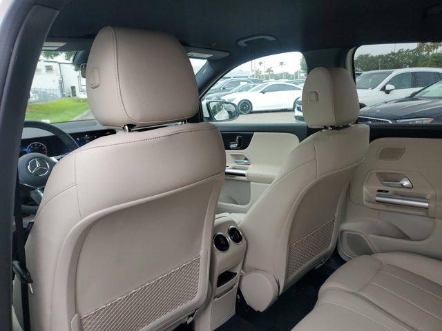 new 2025 Mercedes-Benz GLA 250 car, priced at $45,845