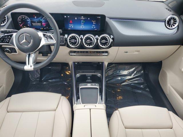 new 2025 Mercedes-Benz GLA 250 car, priced at $45,845