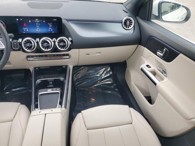 new 2025 Mercedes-Benz GLA 250 car, priced at $45,845