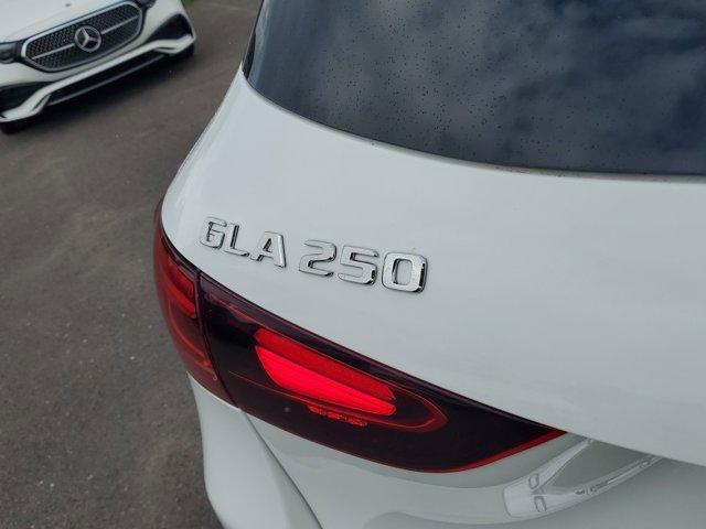 new 2025 Mercedes-Benz GLA 250 car, priced at $45,845