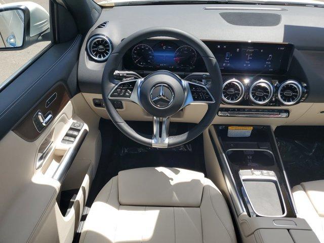 new 2025 Mercedes-Benz GLA 250 car, priced at $46,680