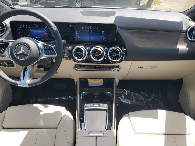new 2025 Mercedes-Benz GLA 250 car, priced at $46,680