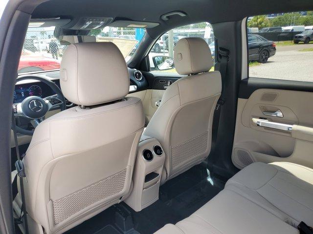new 2025 Mercedes-Benz GLB 250 car, priced at $48,645