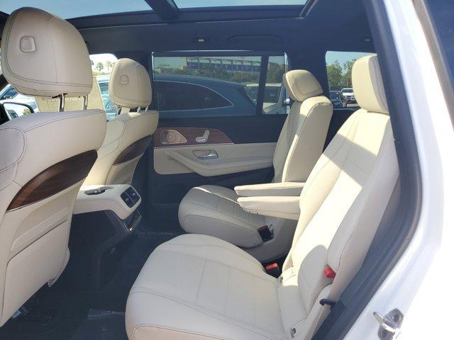 new 2025 Mercedes-Benz GLS 450 car, priced at $103,345