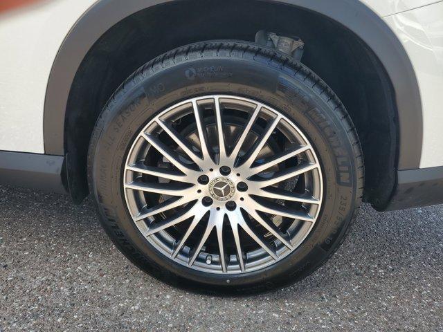 used 2025 Mercedes-Benz GLC 300 car, priced at $48,000