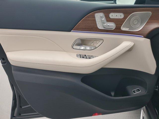 new 2026 Mercedes-Benz GLS 450 car, priced at $102,585