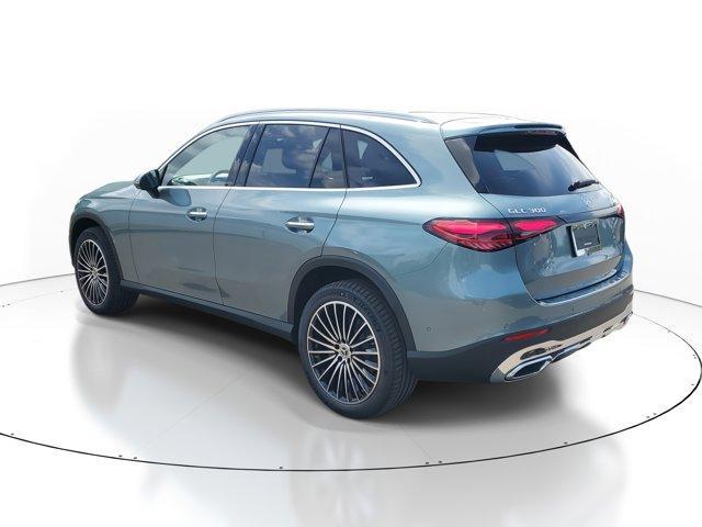 new 2025 Mercedes-Benz GLC 300 car, priced at $58,205
