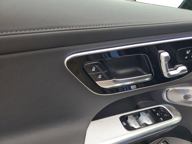 new 2025 Mercedes-Benz GLC 300 car, priced at $59,555