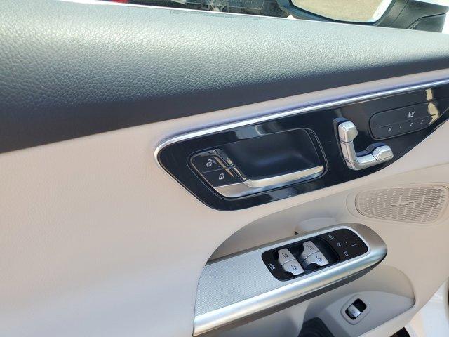 new 2025 Mercedes-Benz GLC 300 car, priced at $52,535