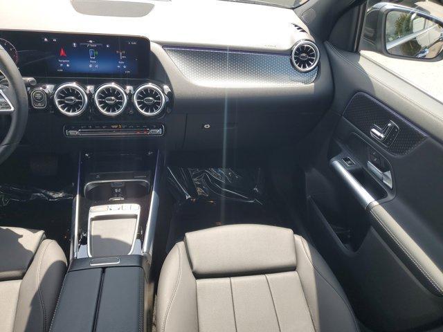 used 2025 Mercedes-Benz GLA 250 car, priced at $40,000