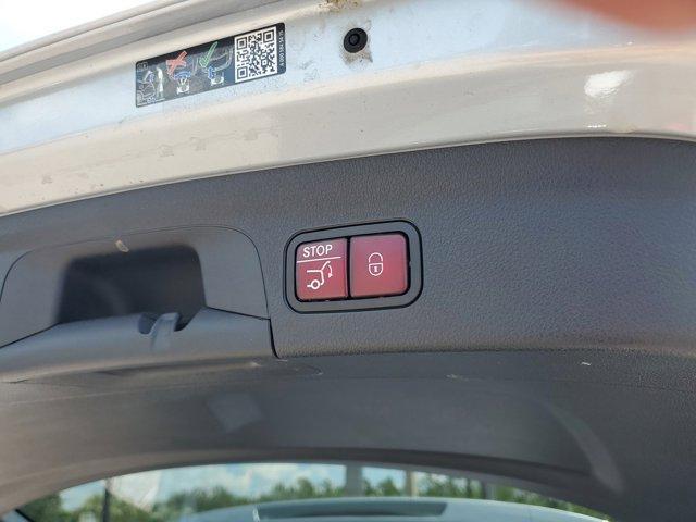 used 2025 Mercedes-Benz GLE 350 car, priced at $58,291