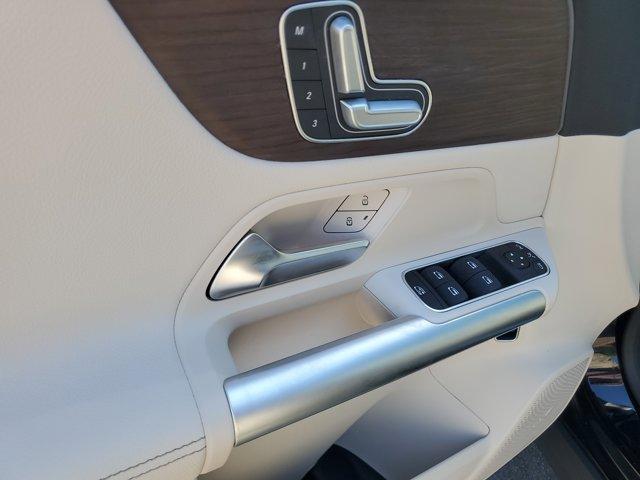 used 2025 Mercedes-Benz GLA 250 car, priced at $41,610