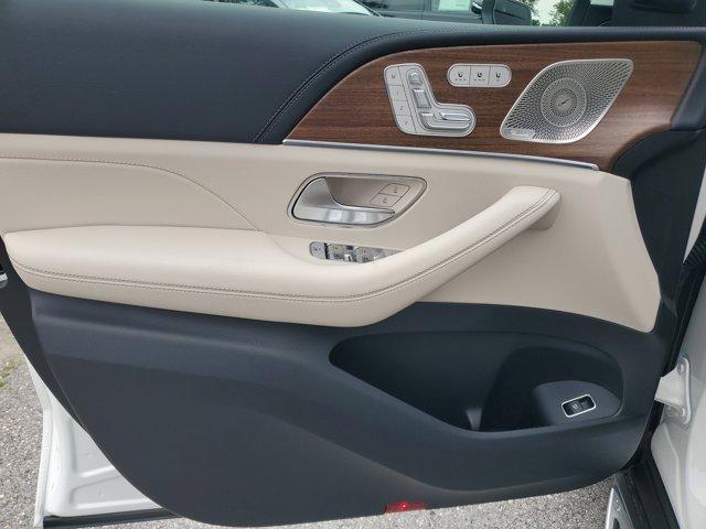 new 2026 Mercedes-Benz GLS 580 car, priced at $120,235