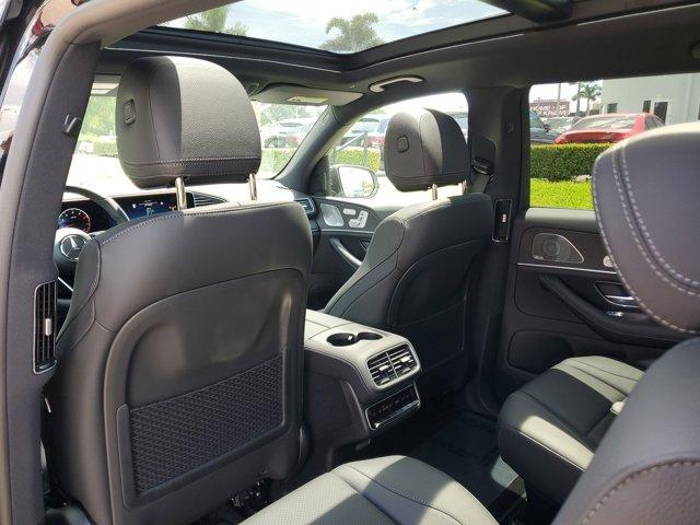 new 2025 Mercedes-Benz GLS 450 car, priced at $91,945