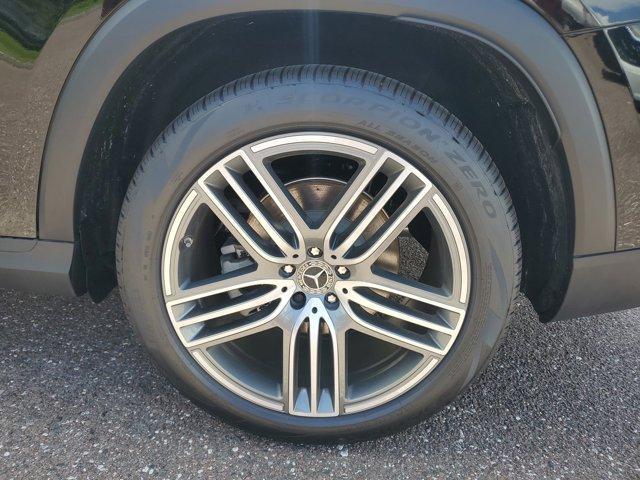 new 2025 Mercedes-Benz GLS 450 car, priced at $91,945