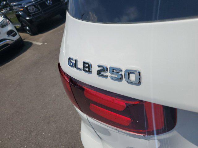 new 2025 Mercedes-Benz GLB 250 car, priced at $51,975