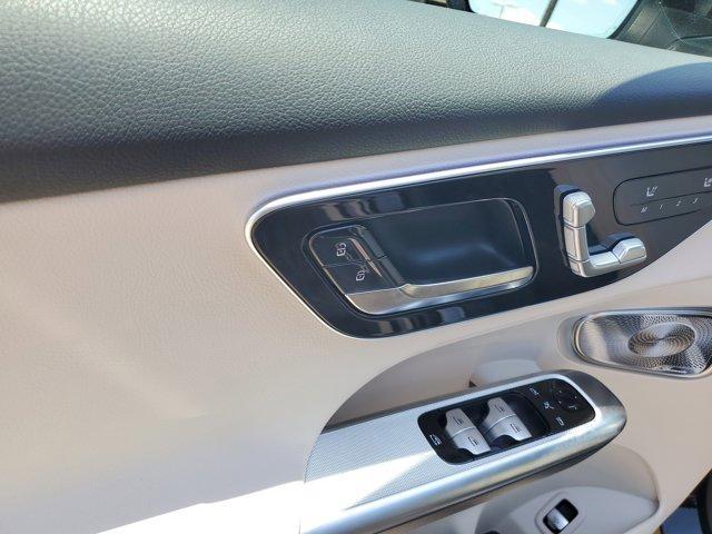 new 2025 Mercedes-Benz GLC 300 car, priced at $56,235