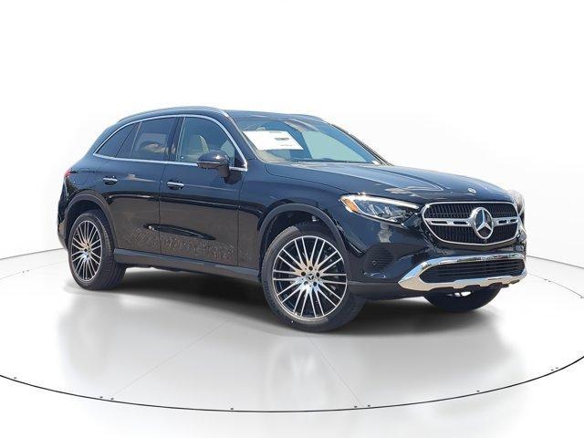 new 2025 Mercedes-Benz GLC 300 car, priced at $56,235