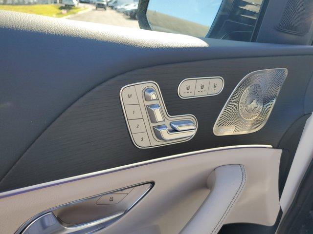 new 2025 Mercedes-Benz GLS 450 car, priced at $97,430