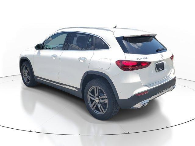 new 2025 Mercedes-Benz GLA 250 car, priced at $45,845