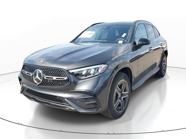 new 2025 Mercedes-Benz GLC 300 car, priced at $58,985