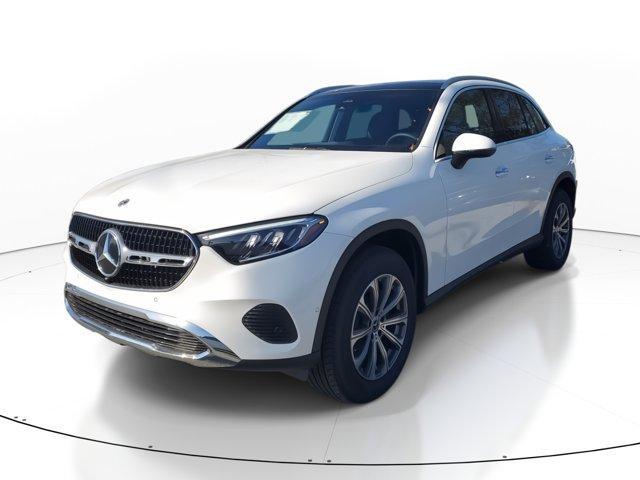 new 2025 Mercedes-Benz GLC 300 car, priced at $54,285