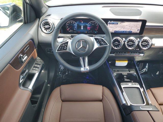 new 2025 Mercedes-Benz GLB 250 car, priced at $51,995