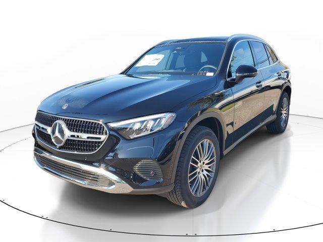 new 2025 Mercedes-Benz GLC 300 car, priced at $55,265