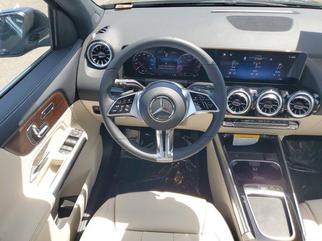 new 2025 Mercedes-Benz GLA 250 car, priced at $46,680