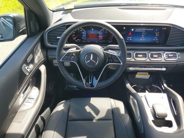 new 2025 Mercedes-Benz GLE 450 car, priced at $77,095