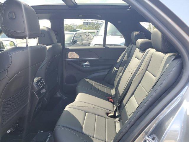 new 2025 Mercedes-Benz GLE 450 car, priced at $77,095