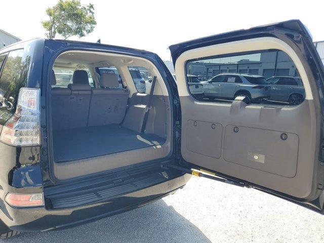used 2017 Lexus GX 460 car, priced at $26,974