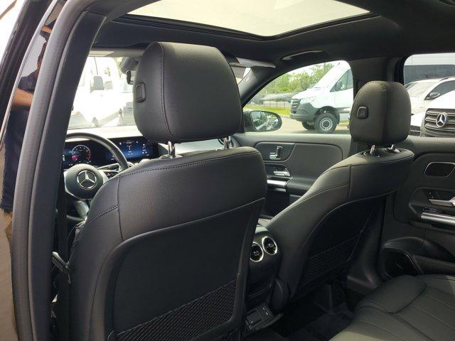 used 2025 Mercedes-Benz GLA 250 car, priced at $44,300