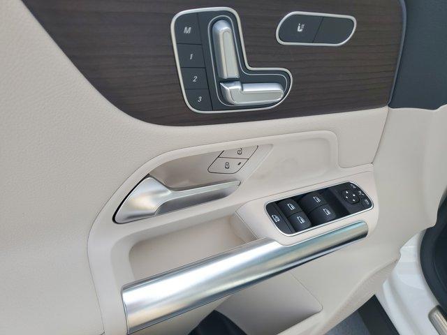 new 2026 Mercedes-Benz GLA 250 car, priced at $48,170