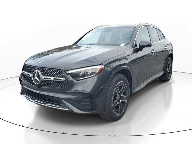 new 2025 Mercedes-Benz GLC 300 car, priced at $60,585