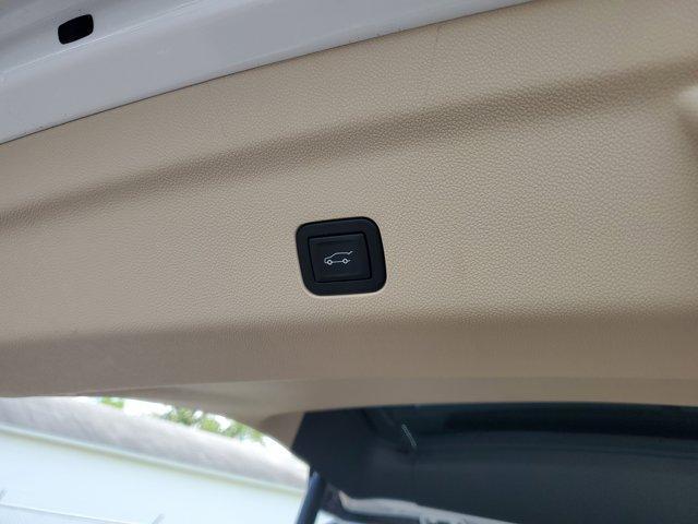 used 2023 Cadillac Escalade ESV car, priced at $71,991