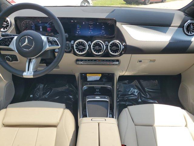 new 2025 Mercedes-Benz GLA 250 car, priced at $45,650