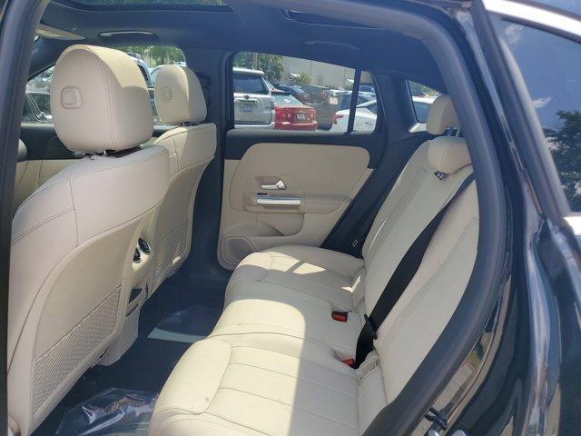 new 2025 Mercedes-Benz GLA 250 car, priced at $45,650