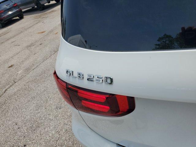 used 2025 Mercedes-Benz GLB 250 car, priced at $42,800