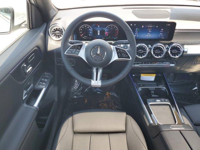 new 2025 Mercedes-Benz GLB 250 car, priced at $49,255