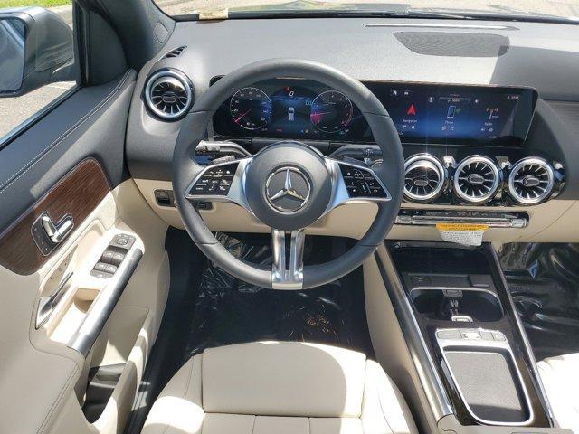 new 2025 Mercedes-Benz GLA 250 car, priced at $48,995