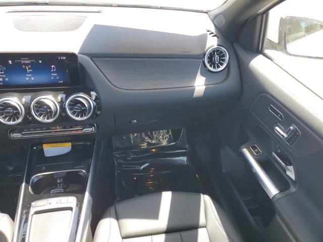 new 2025 Mercedes-Benz GLA 250 car, priced at $46,680
