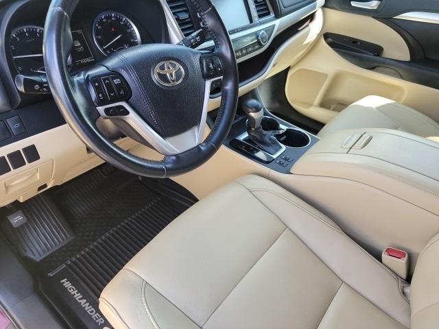 used 2017 Toyota Highlander car, priced at $19,555