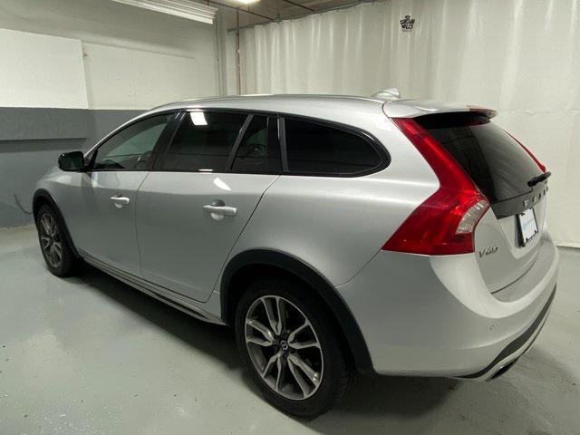 used 2018 Volvo V60 Cross Country car, priced at $21,977