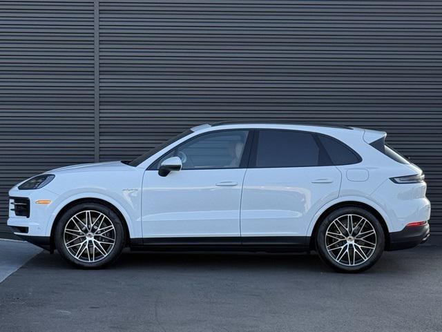 new 2025 Porsche Cayenne car, priced at $123,085