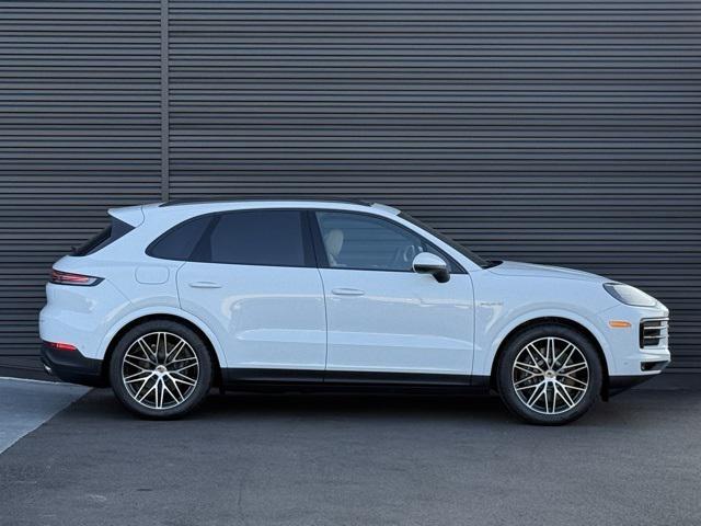 new 2025 Porsche Cayenne car, priced at $123,085