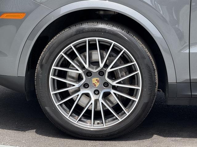 used 2021 Porsche Cayenne car, priced at $52,819